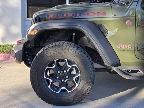 Certified 2023 Jeep Gladiator Rubicon w/ Cold Weather Group image 8