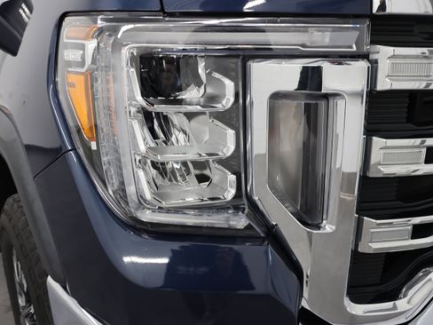 Used 2022 GMC Sierra 2500 SLE w/ SLE Value Package; AWD/4WD image 22