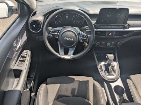 Used 2024 Kia Forte LXS FWD image 14