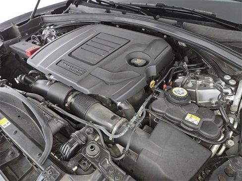 Used 2024 Jaguar F-PACE R-Dynamic S image 19