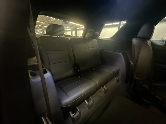Used 2023 Chevrolet Traverse RS w/ LPO, Floor Liner Package AWD/4WD image 38