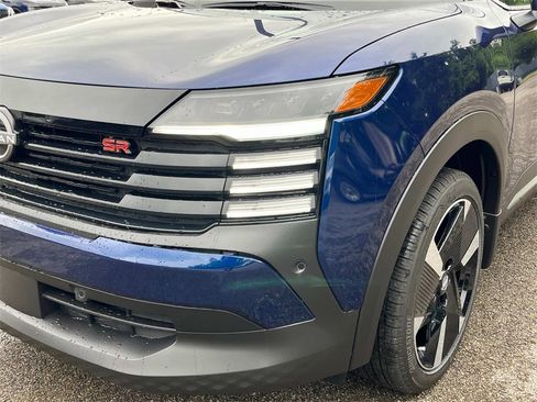 New 2025 Nissan Kicks SR image 10