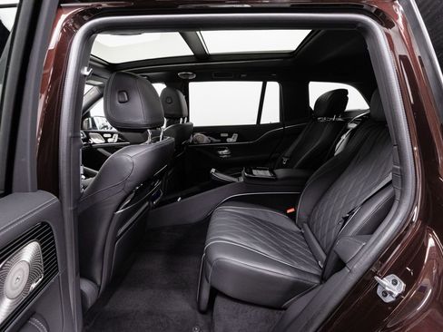 Certified 2024 Mercedes-Benz Maybach GLS 600 4MATIC image 29