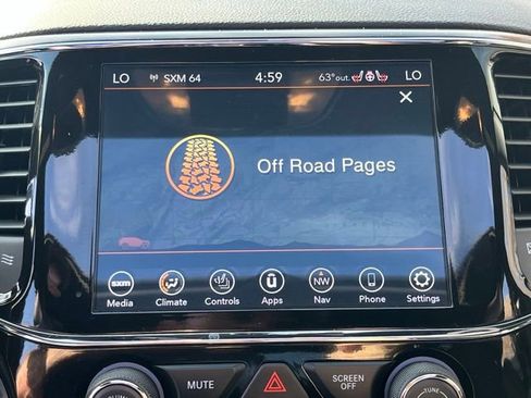 Used 2021 Jeep Grand Cherokee Limited w/ Sun & Sound Group AWD/4WD image 36