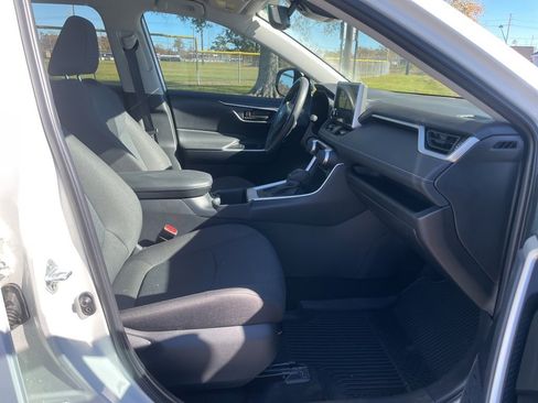 Used 2024 Toyota RAV4 LE image 16