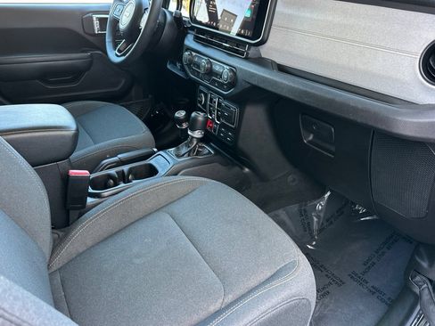 Used 2026 Jeep Wrangler Unlimited Sport AWD/4WD image 20