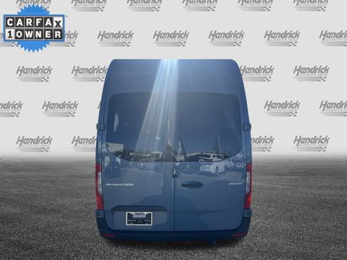 Used 2025 Mercedes-Benz Sprinter 2500 image 9