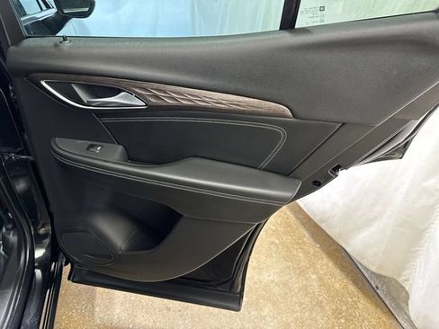 Certified 2021 Buick Envision Avenir w/ Technology Package II AWD/4WD image 30