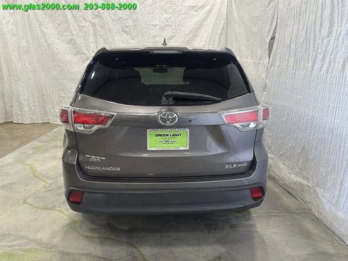 Used 2016 Toyota Highlander XLE AWD/4WD image 20