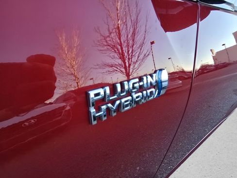 Used 2017 Toyota Prius Prime Premium w/ Carpet Mat Package image 9