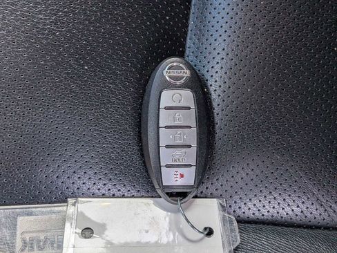 Used 2016 Nissan Murano Platinum w/ Platinum Technology Package image 35