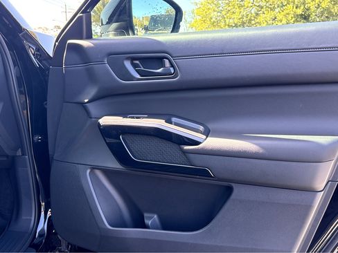 New 2026 Nissan Pathfinder SV image 12