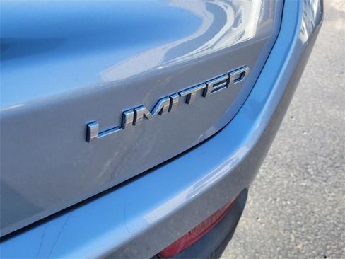 Used 2024 Jeep Compass Limited image 9