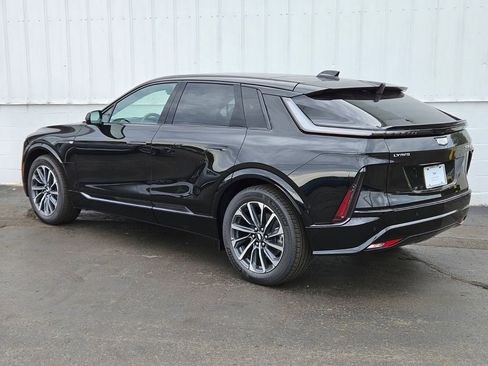 New 2025 Cadillac Lyriq Sport w/ LPO, Floor Liner Package AWD/4WD image 5