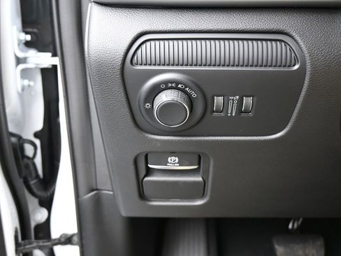 New 2026 Jeep Grand Wagoneer L 2WD image 17