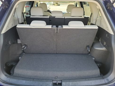 Certified 2022 Volkswagen Tiguan SE image 15