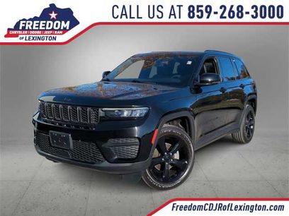Used 2023 Jeep Grand Cherokee Altitude