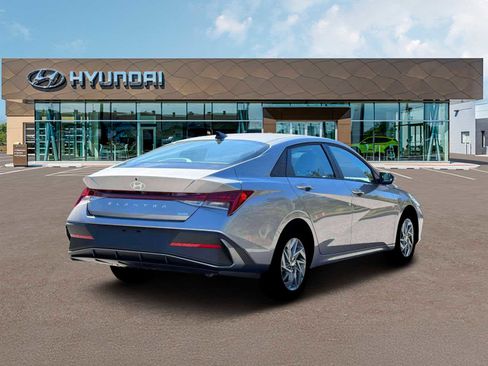 New 2026 Hyundai Elantra Blue image 7