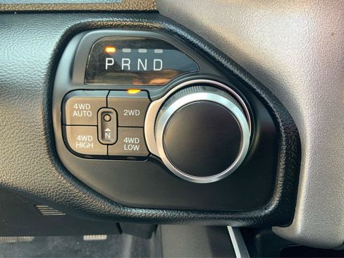 Used 2021 RAM 1500 Big Horn AWD/4WD image 37