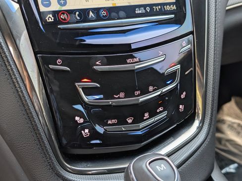 Used 2018 Cadillac CTS V w/ Luxury Package RWD image 27