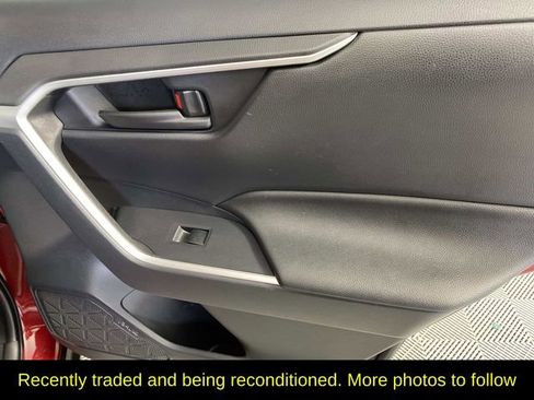 Used 2025 Toyota RAV4 LE AWD/4WD image 23
