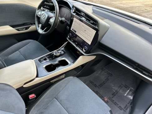 Used 2023 Lexus RZ 450e Premium w/ Accessory Package (Z1) image 18