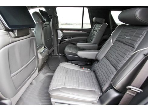 New 2025 Cadillac Escalade Sport Platinum w/ LPO, ONYX Package image 7