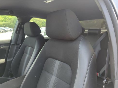 Used 2022 Honda Civic Sport image 17