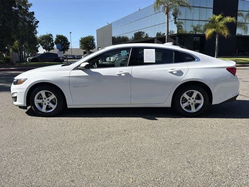 Used 2024 Chevrolet Malibu LT image 3