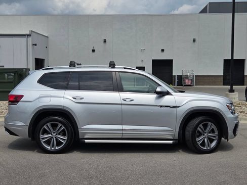 Used 2018 Volkswagen Atlas SEL w/ R-Line Package AWD/4WD image 28