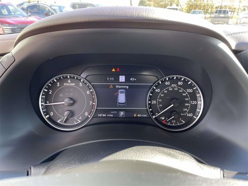 Used 2024 Nissan Armada Platinum w/ Captain's Chairs Package image 18