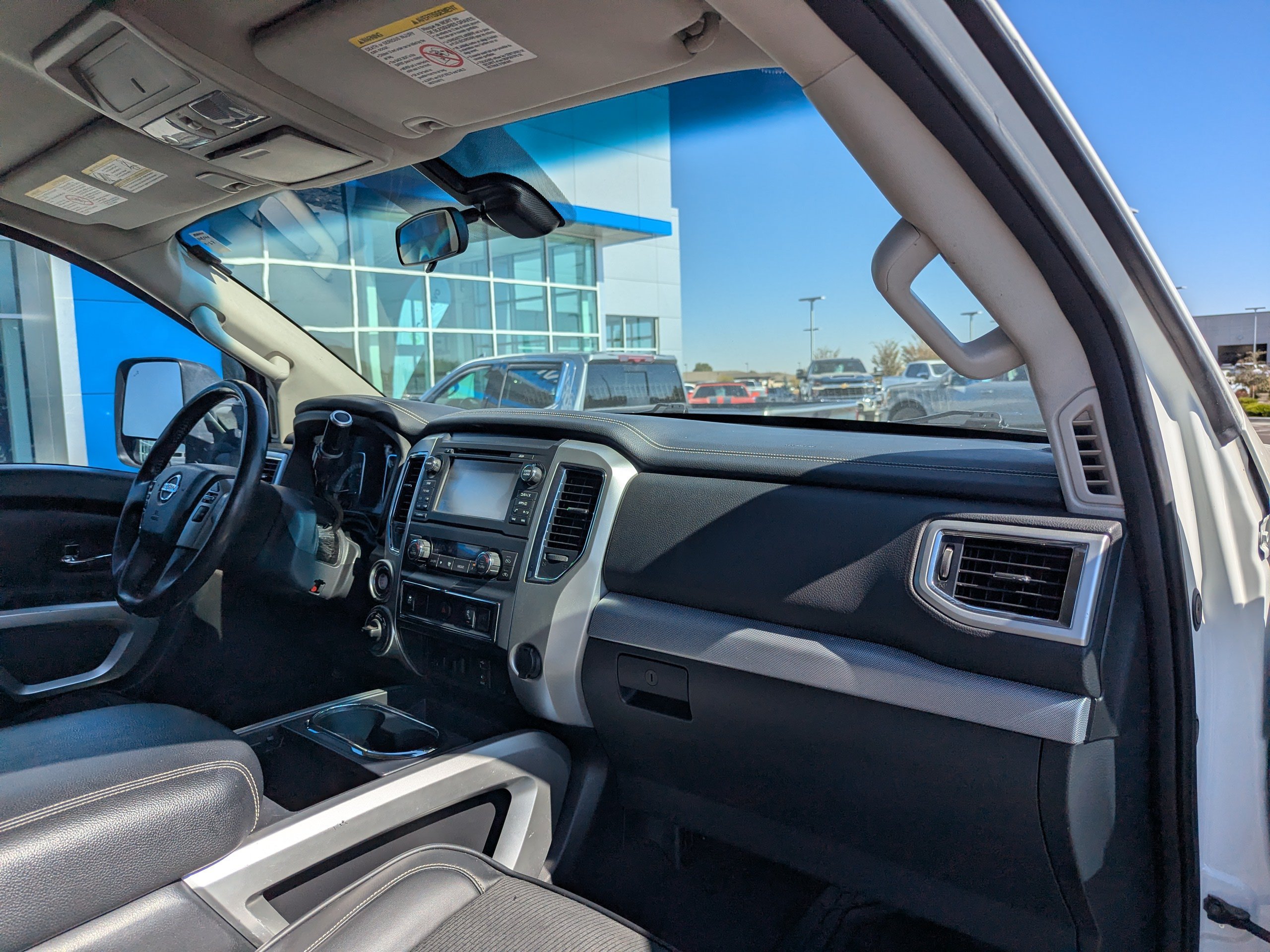 Used 2016 Nissan Titan PRO-4X AWD/4WD image 41