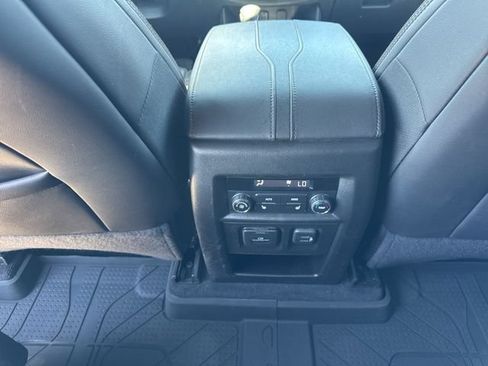 Used 2023 Chevrolet Traverse High Country w/ LPO, Floor Liner Package AWD/4WD image 11