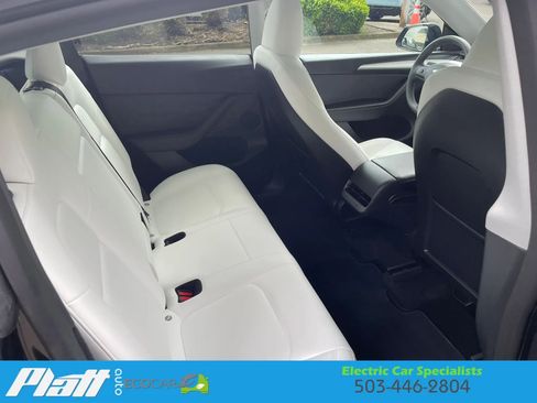 Used 2023 Tesla Model Y Long Range image 47