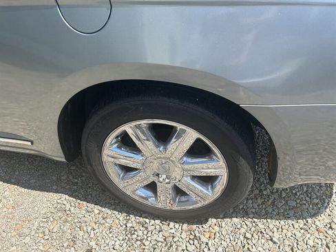 Used 2010 Chrysler Sebring Limited FWD image 26