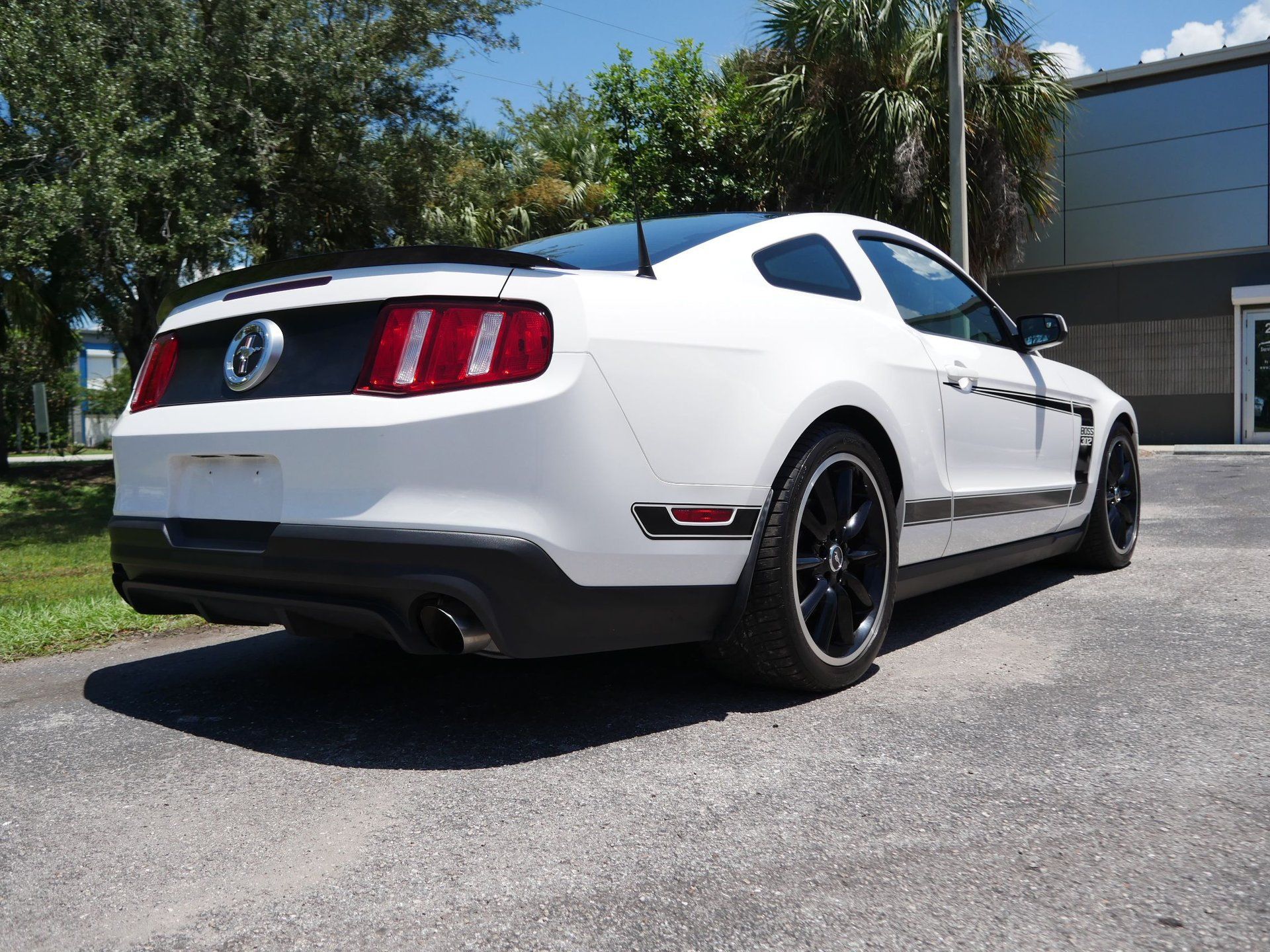 Used 2012 Ford Mustang Boss 302 w/ Boss 302 Accessory Pkg RWD image 54