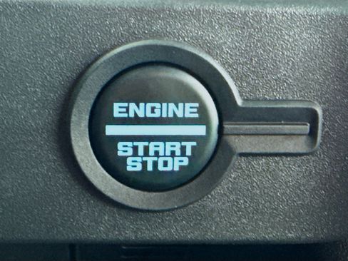 New 2025 Ford Bronco 2-Door image 9