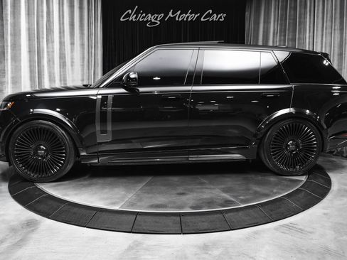 Used 2025 Land Rover Range Rover Long Wheelbase SE AWD/4WD image 2