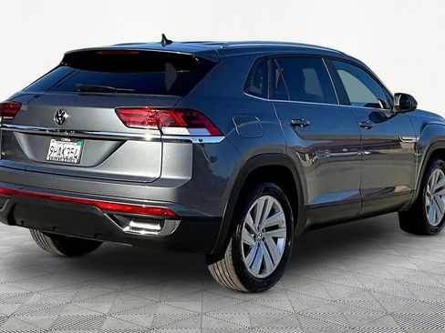 Used 2023 Volkswagen Atlas Cross Sport SE FWD image 6