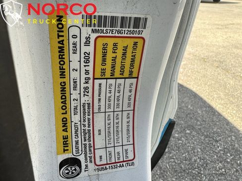 Used 2016 Ford Transit Connect XL image 30