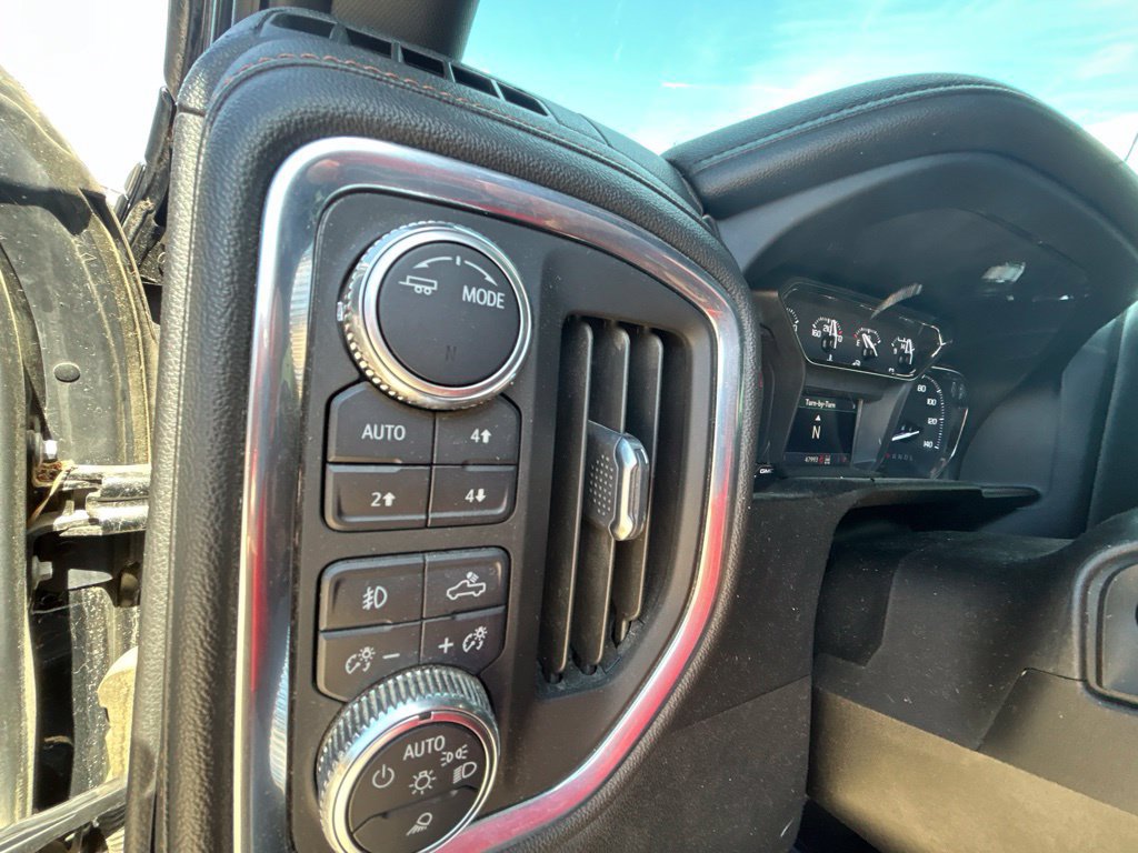 Used 2022 GMC Sierra 2500 AT4 AWD/4WD image 14