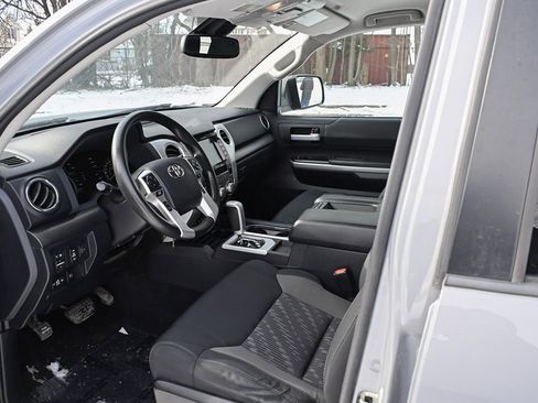 Used 2020 Toyota Tundra SR5 image 7