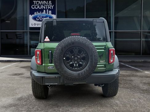 Used 2025 Ford Bronco Badlands AWD/4WD image 4