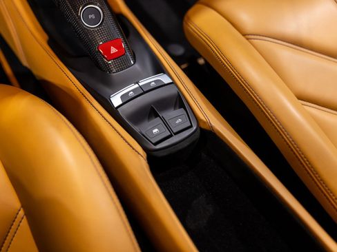 Used 2019 Ferrari 488 Spider image 51