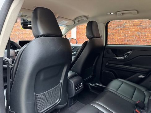 Used 2023 Lincoln Corsair AWD image 24