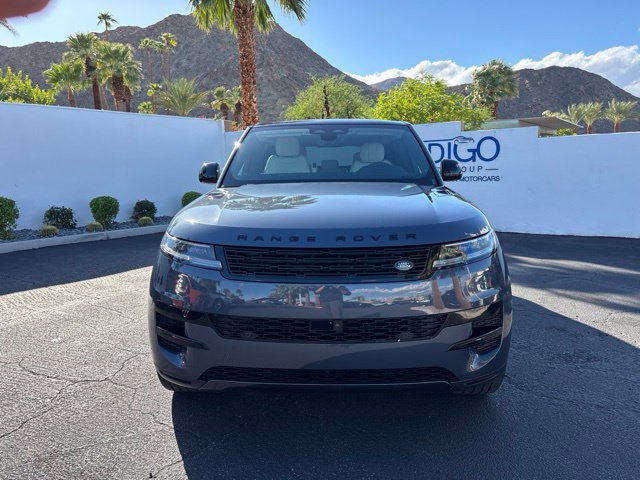 Used 2024 Land Rover Range Rover Sport SE AWD/4WD image 2