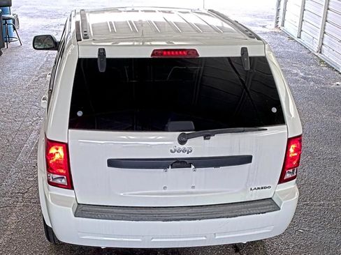 Used 2007 Jeep Grand Cherokee Laredo RWD image 4