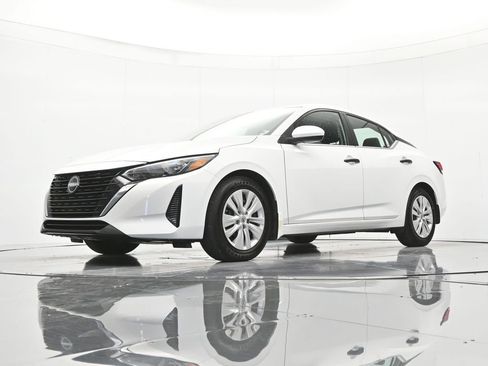 Used 2024 Nissan Sentra S FWD image 36
