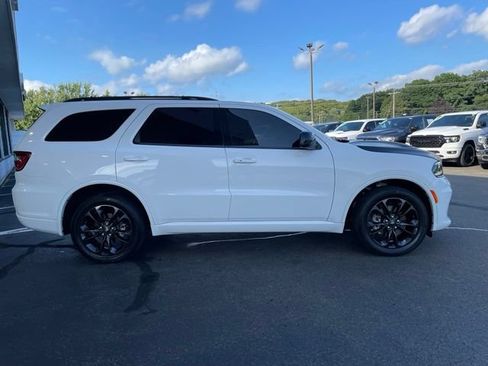 Used 2023 Dodge Durango SXT w/ SXT Blacktop Group AWD/4WD image 4
