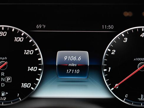 Used 2020 Mercedes-Benz S 560 4MATIC Coupe image 31